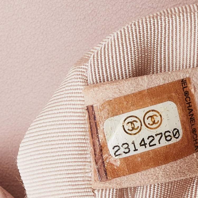 Pre Owned Chanel Beige Quilted Leather Medium Boy Flap Bag