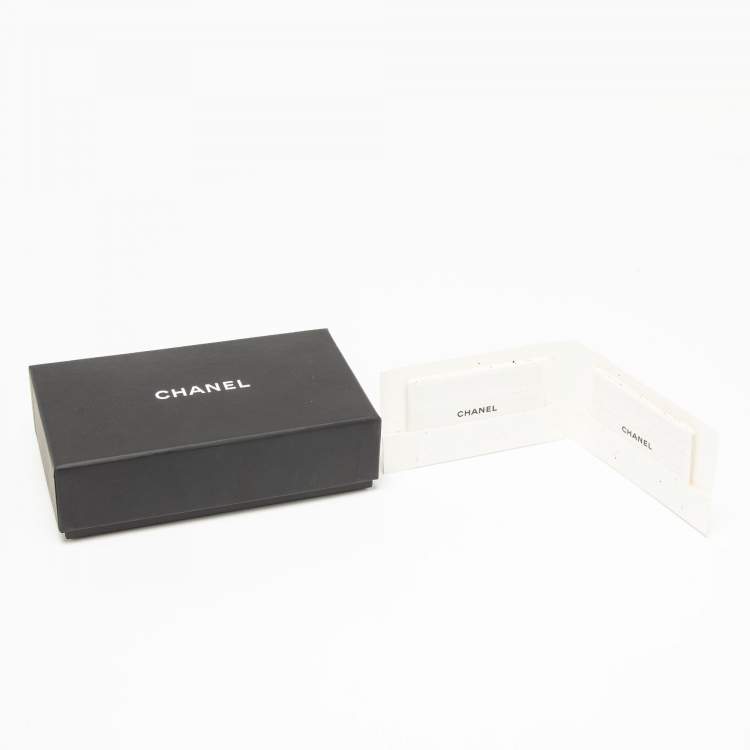Pre Owned Chanel Black Caviar Leather CC Bifold Card Case