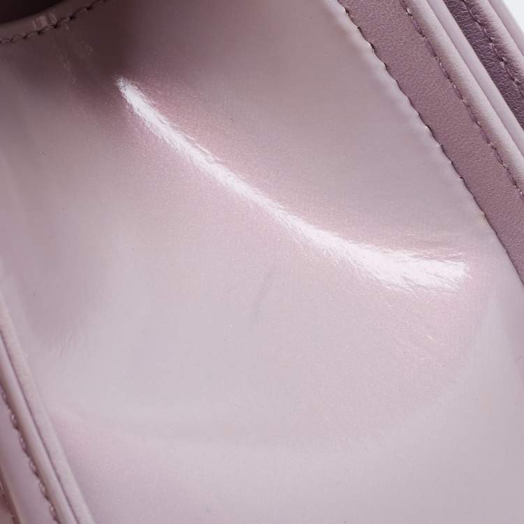 Pre Owned Chanel Light Purple Quilted Patent Leather Medium Boy Bag