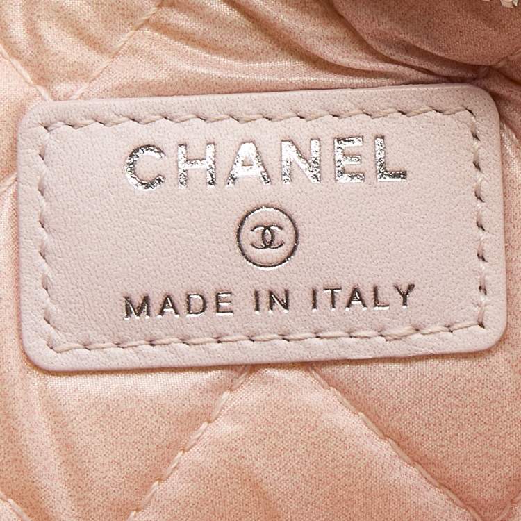 Pre Owned Chanel Pink Woven Raffia Deauville O Case