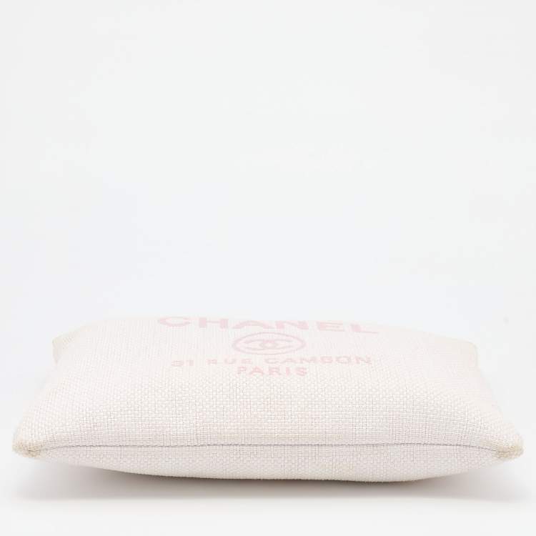 Pre Owned Chanel Pink Woven Raffia Deauville O Case