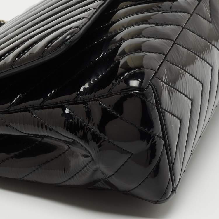 Pre Owned Chanel Black Chevron Patent Leather Maxi Classic Single Flap Bag