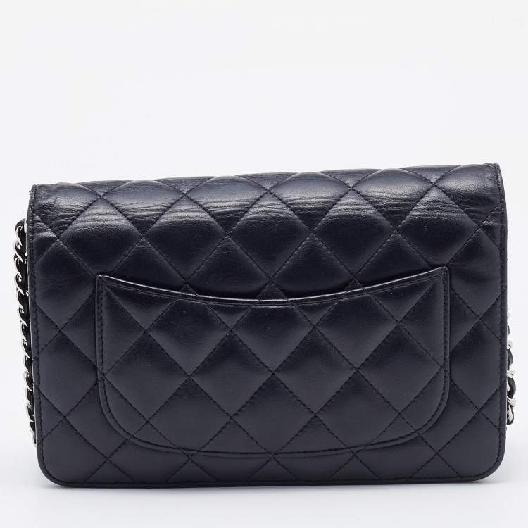 Pre Owned Chanel Black Quilted Leather Classic Wallet on Chain