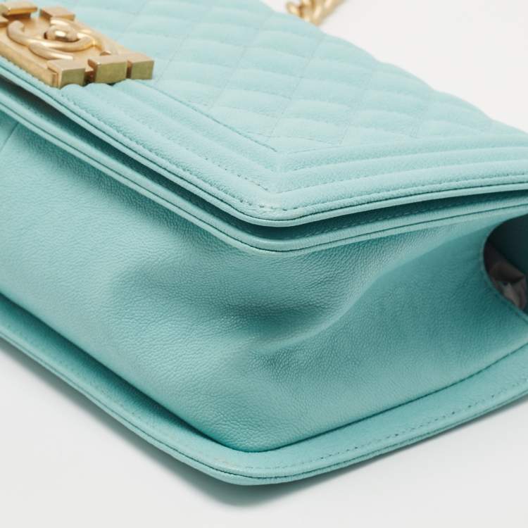 Pre Owned Chanel Turquoise Quilted Caviar Leather Medium Boy Bag