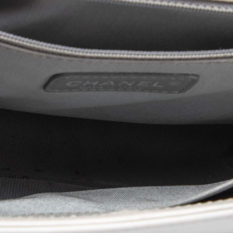 Pre Owned Chanel White Quilted Leather Large Wild Stitch Boy Bag