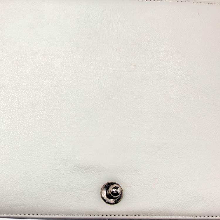 Pre Owned Chanel White Quilted Leather Large Wild Stitch Boy Bag