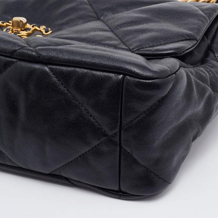Pre Owned Chanel Black Quilted Leather CC Chain Link 19 Flap Bag