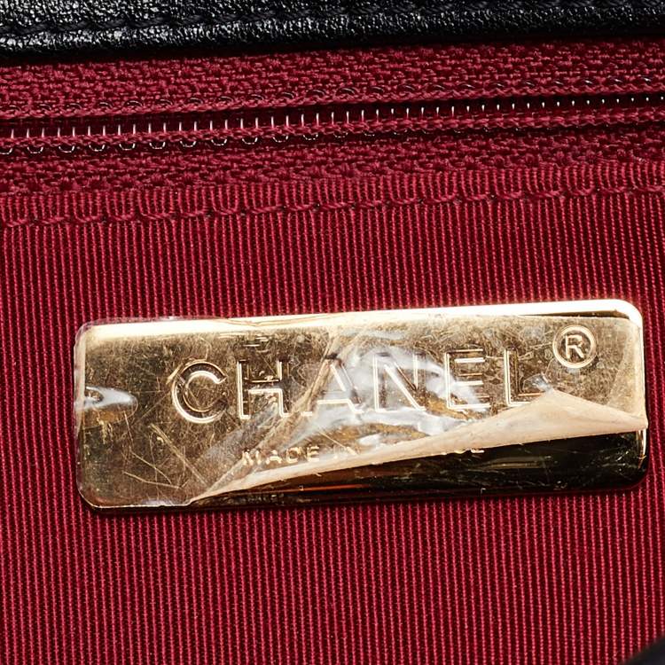 Pre Owned Chanel Black Quilted Leather CC Chain Link 19 Flap Bag