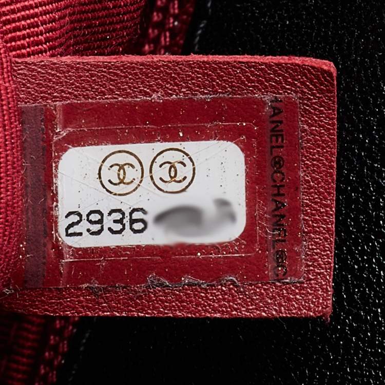 Pre Owned Chanel Black Quilted Leather CC Chain Link 19 Flap Bag