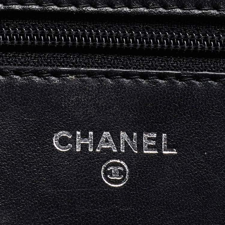 Pre Owned Chanel Black Quilted Leather Diamond CC Wallet On Chain