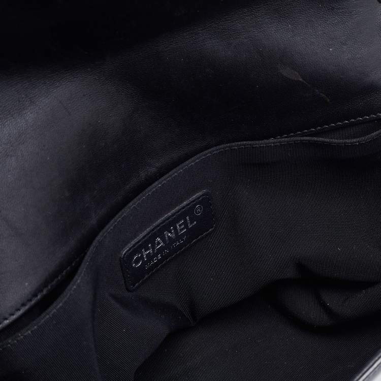 Pre Owned Chanel Deep Purple/Black Patent Leather Medium Boy Flap Bag