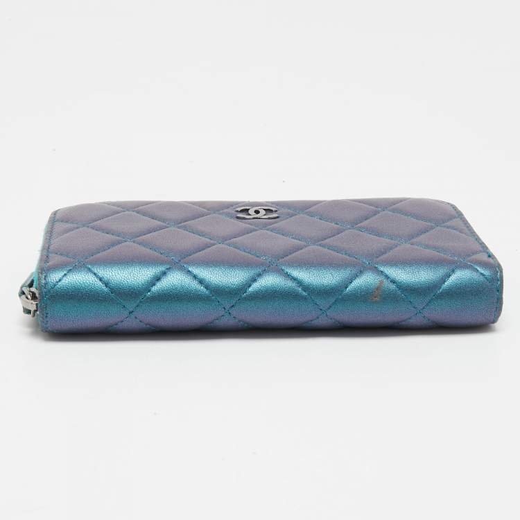Pre Owned Chanel Metallic Blue Quilted Leather Classic Zip Wallet