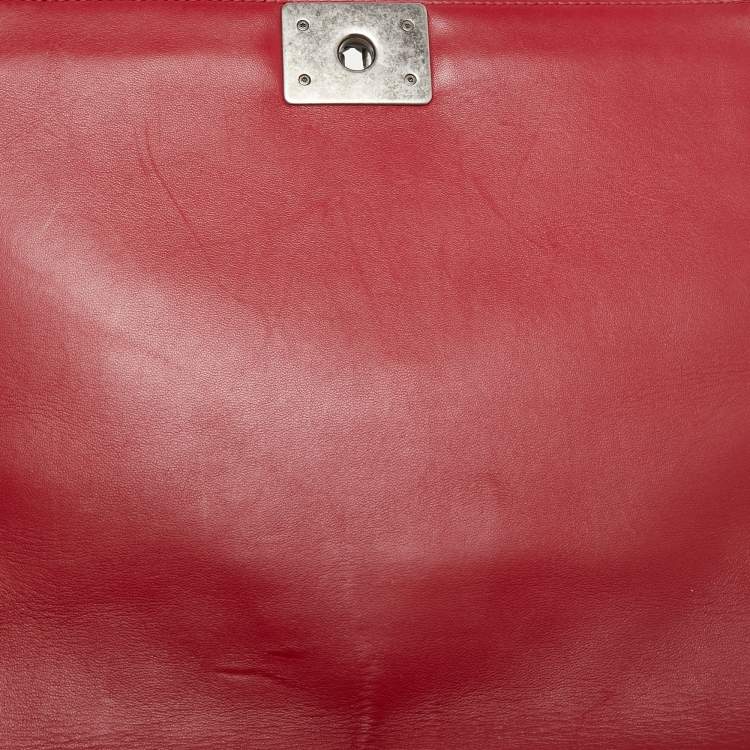 Pre Owned Chanel Cream/Red Quilted Leather Large Boy Flap Bag