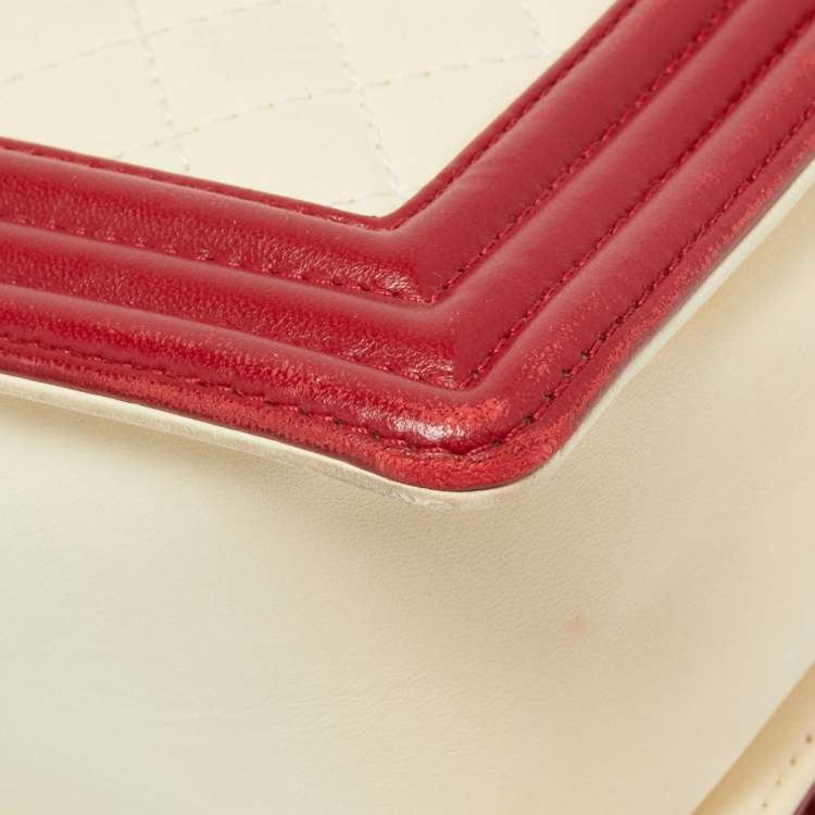 Pre Owned Chanel Cream/Red Quilted Leather Large Boy Flap Bag