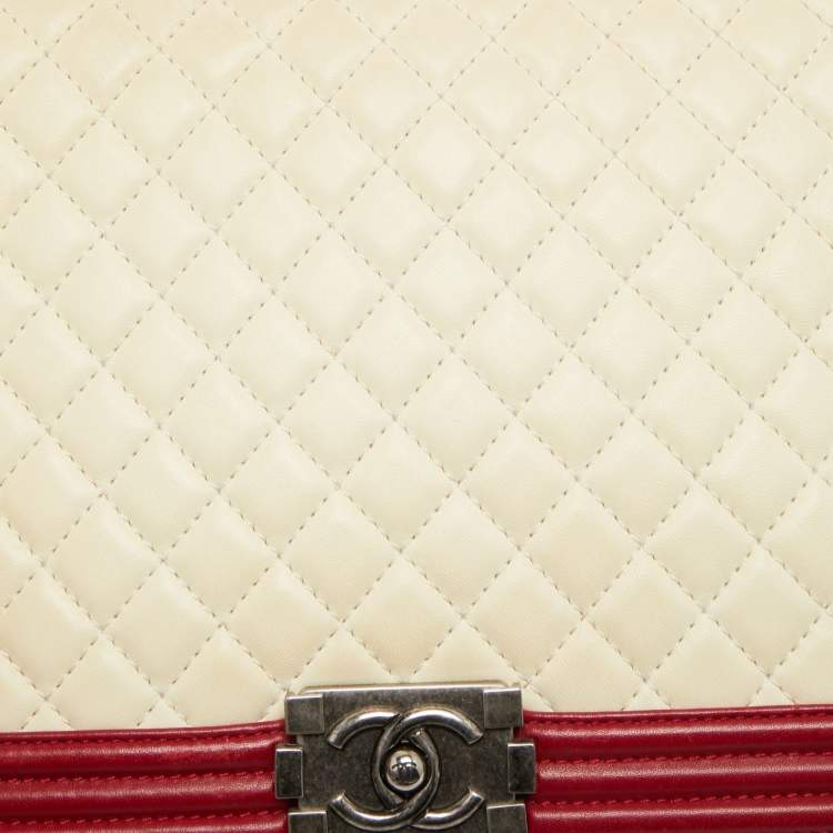 Pre Owned Chanel Cream/Red Quilted Leather Large Boy Flap Bag