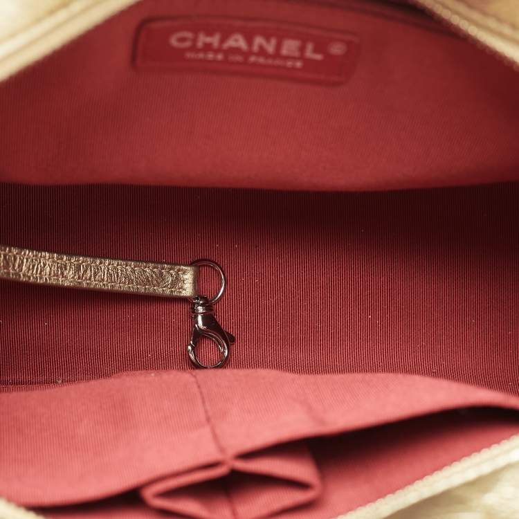 Pre Owned Chanel Metallic Gold Quilted Leather Large Gabrielle Hobo 