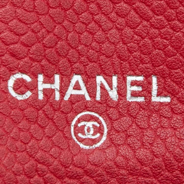 Pre Owned Chanel Red Quilted Caviar Leather Classic Flap Wallet