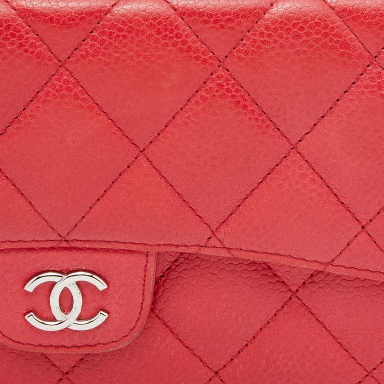 Pre Owned Chanel Red Quilted Caviar Leather Classic Flap Wallet