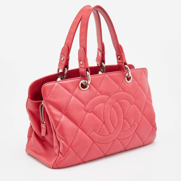 Pre Owned Chanel Red Quilted Caviar Leather CC Timeless Soft Shopper Tote