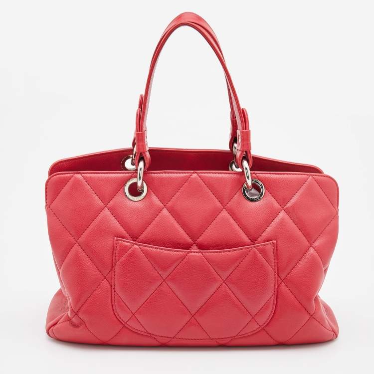 Pre Owned Chanel Red Quilted Caviar Leather CC Timeless Soft Shopper Tote