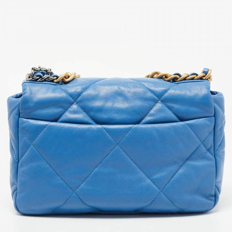 Pre Owned Chanel Blue Quilted Leather CC 19 Flap Bag