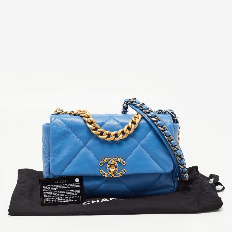 Pre Owned Chanel Blue Quilted Leather CC 19 Flap Bag