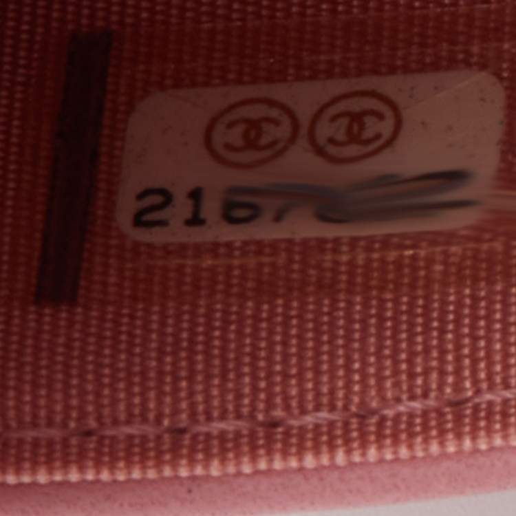 Pre Owned Chanel Pink Leather Embossed Camellia Wallet On Chain