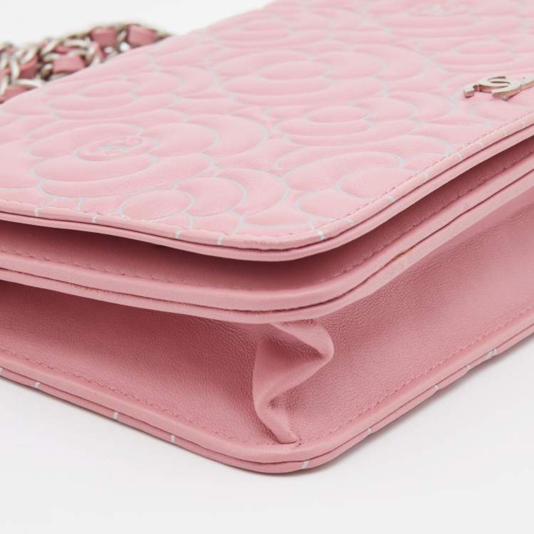 Pre Owned Chanel Pink Leather Embossed Camellia Wallet On Chain