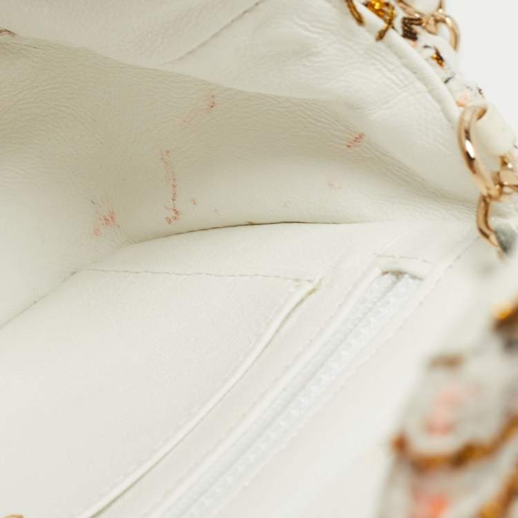 Pre Owned Chanel White/Multiicolor Quilted Tweed New Mini Classic Flap Bag