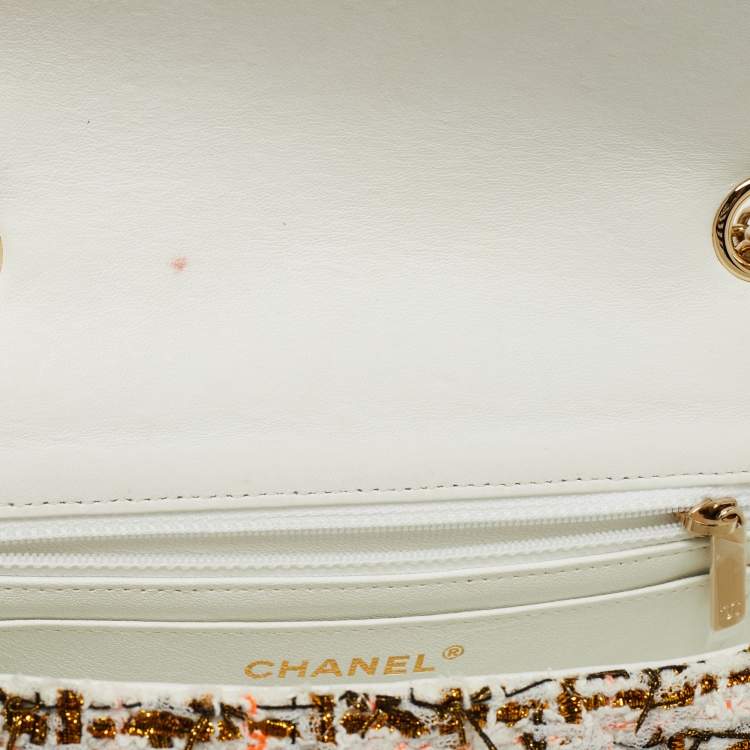 Pre Owned Chanel White/Multiicolor Quilted Tweed New Mini Classic Flap Bag