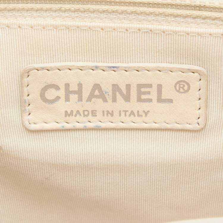 Pre Owned Chanel Black Quilted Mesh Medium Classic Single Flap Bag
