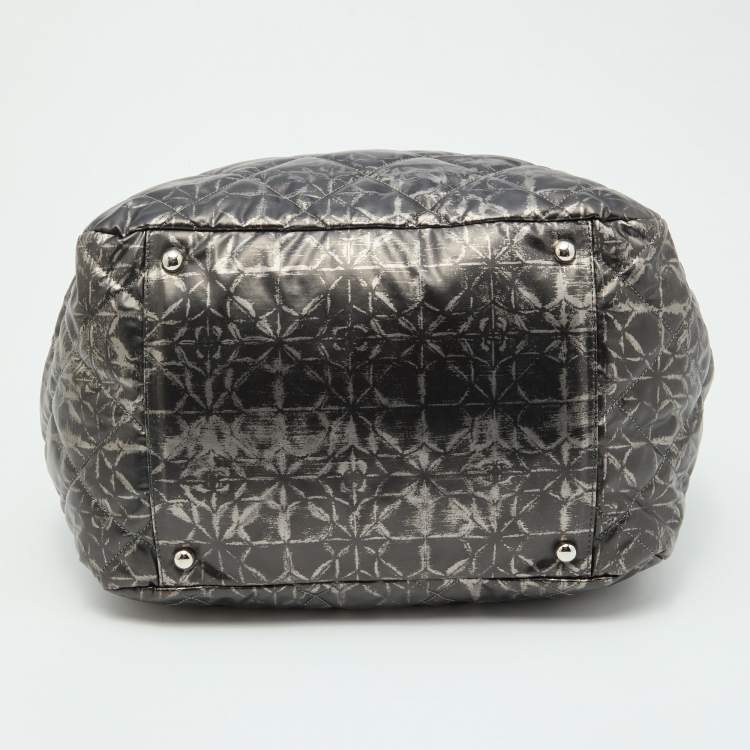 Pre Owned Chanel Metallic Grey Quilted Printed Vinyl Rock in Moscow Hobo