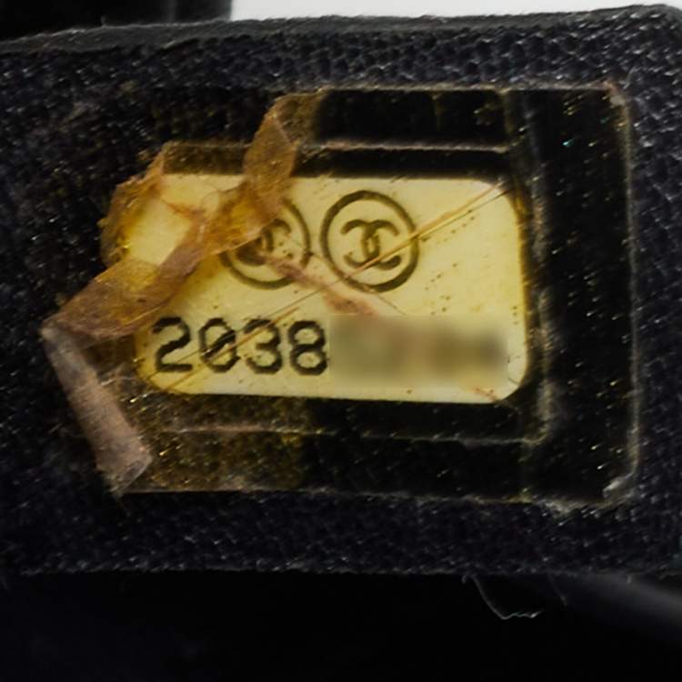 Pre Owned Chanel Black Beaded Chevron Leather Medium Boy Flap Bag