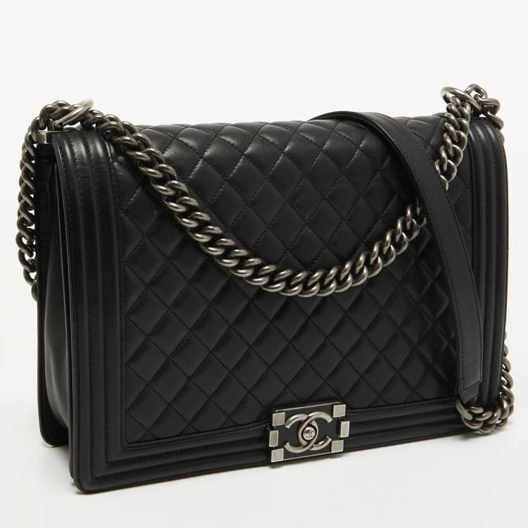 Pre Owned Chanel Black Quilted Leather Large Boy Flap Bag