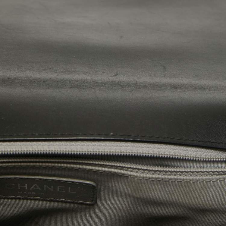 Pre Owned Chanel Black Quilted Leather Large Boy Flap Bag