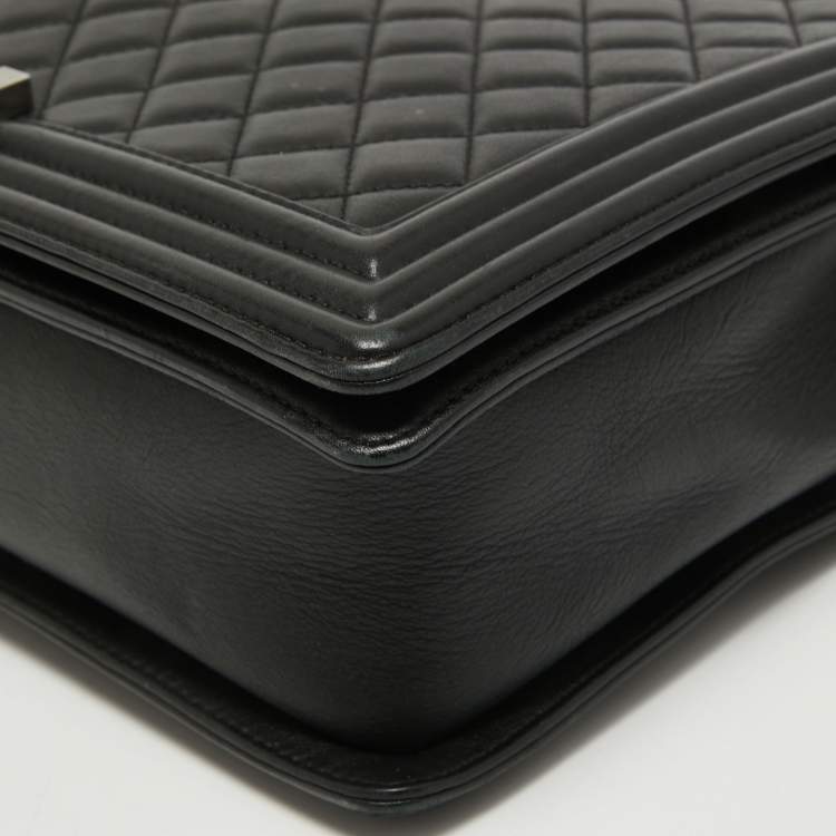 Pre Owned Chanel Black Quilted Leather Large Boy Flap Bag
