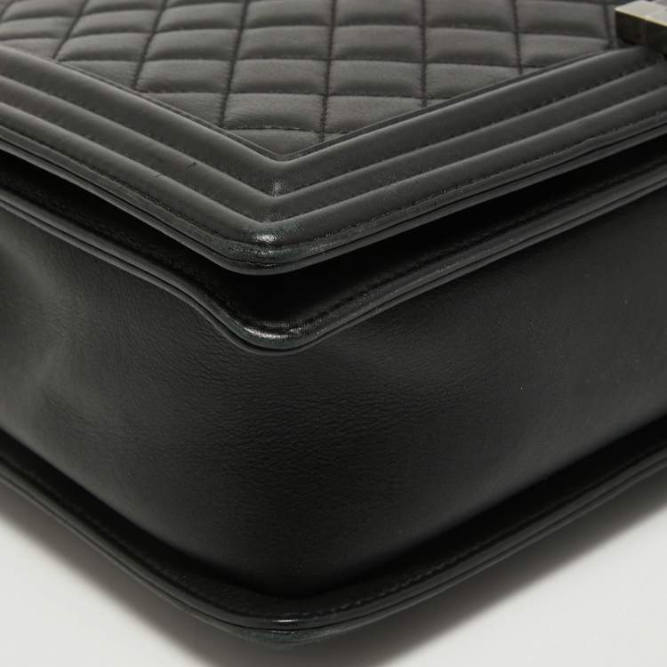 Pre Owned Chanel Black Quilted Leather Large Boy Flap Bag