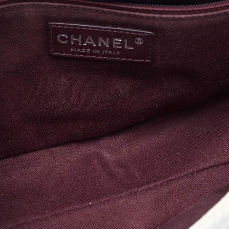 Pre Owned Chanel Cream Chevron Leather Medium Classic Single Flap Bag
