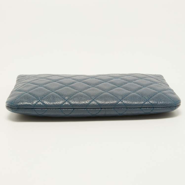 Pre Owned Chanel Blue Quilted Caviar Leather Classic Zip Pouch