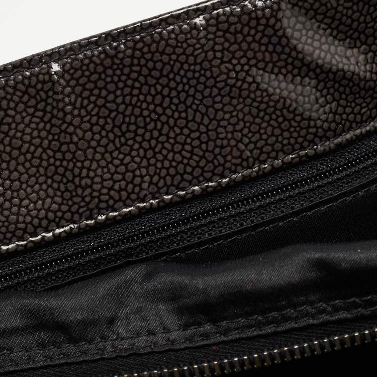 Pre Owned Chanel Dark Grey Caviar Patent Leather 2.55 Reissue Bag