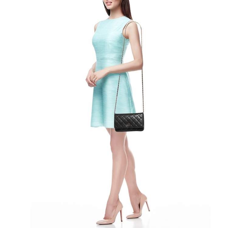 Pre Owned Chanel Black Quilted Caviar Leather Classic Wallet on Chain