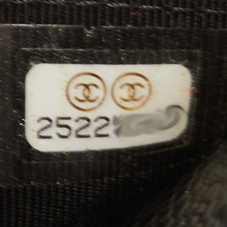 Pre Owned Chanel Black Quilted Caviar Leather Classic Wallet on Chain