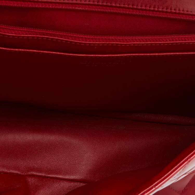 Pre Owned Chanel Red Quilted Patent Leather Maxi Classic Single Flap Bag