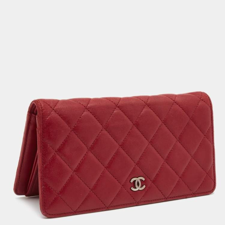 Pre Owned Chanel Red Quilted Leather CC Classic Bifold Long Wallet