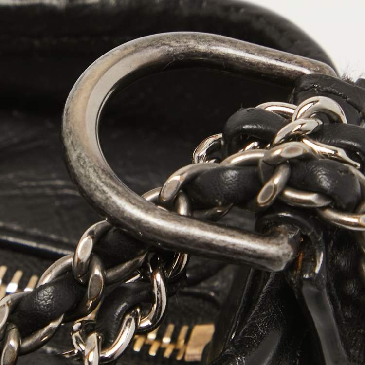 Pre Owned Chanel Black Quilted Aged Leather Medium Gabrielle Hobo