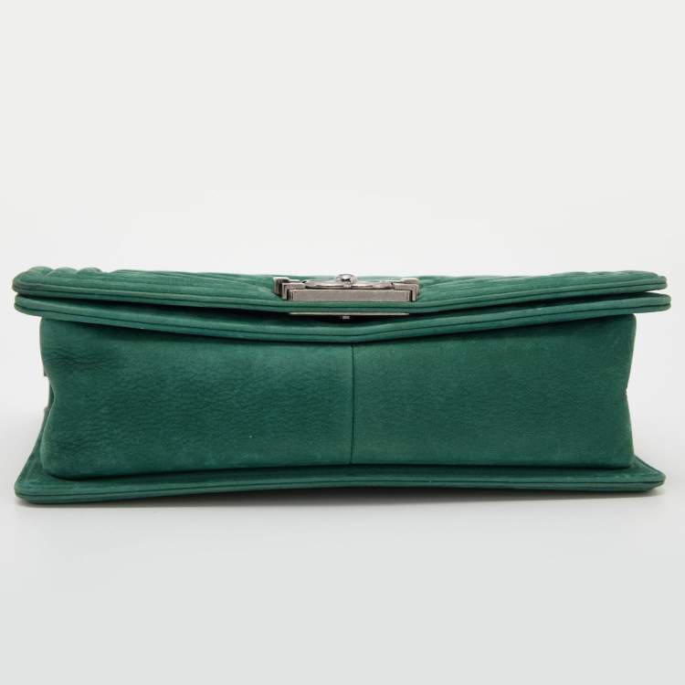 Pre Owned Chanel Green Chevron Nubuck Leather Medium Boy Flap Bag
