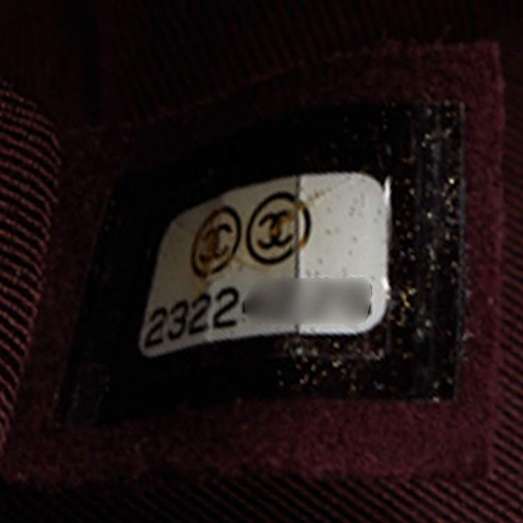 Pre Owned Chanel Green Chevron Nubuck Leather Medium Boy Flap Bag