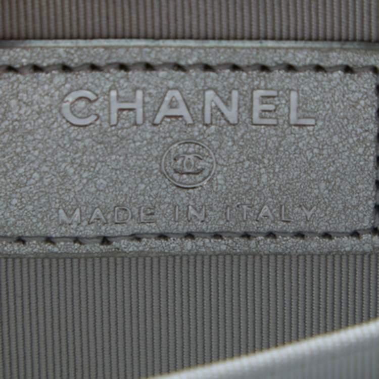 Pre Owned Chanel Metallic Silver Chevron Leather CC Zip Coin Purse