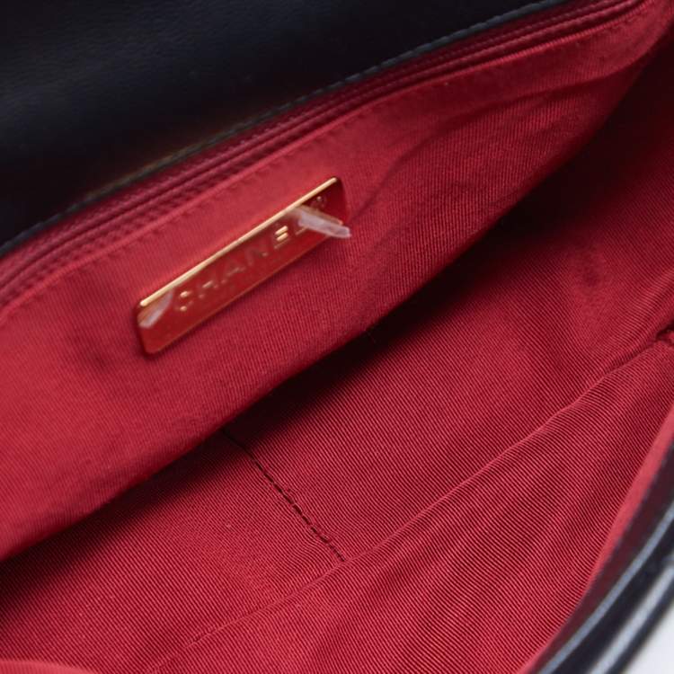 Pre Owned Chanel Black Quilted Leather CC 19 Flap Bag