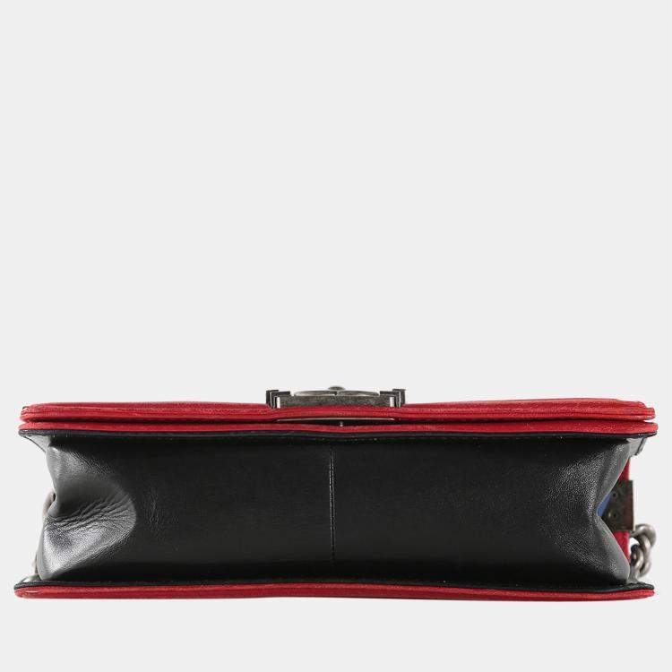 Pre Owned Chanel Black Quilted Leather With Red Trims Old Medium Boy Shoulder Bag